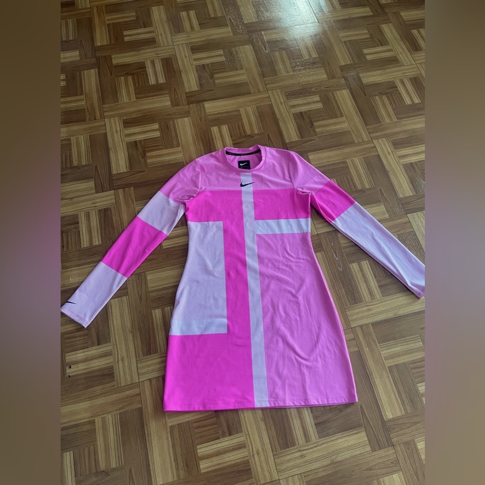 Nike pink dress size S